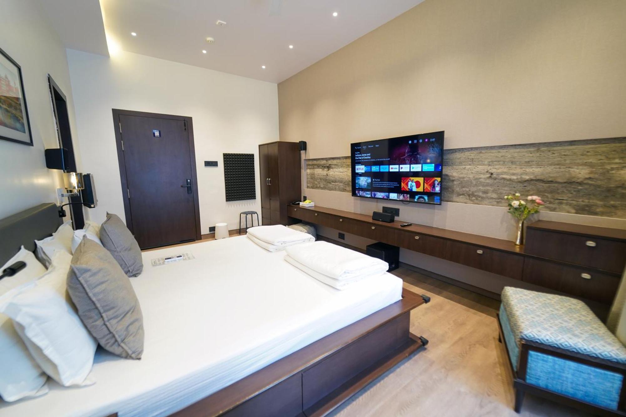 Central Bed & Breakfast 3*