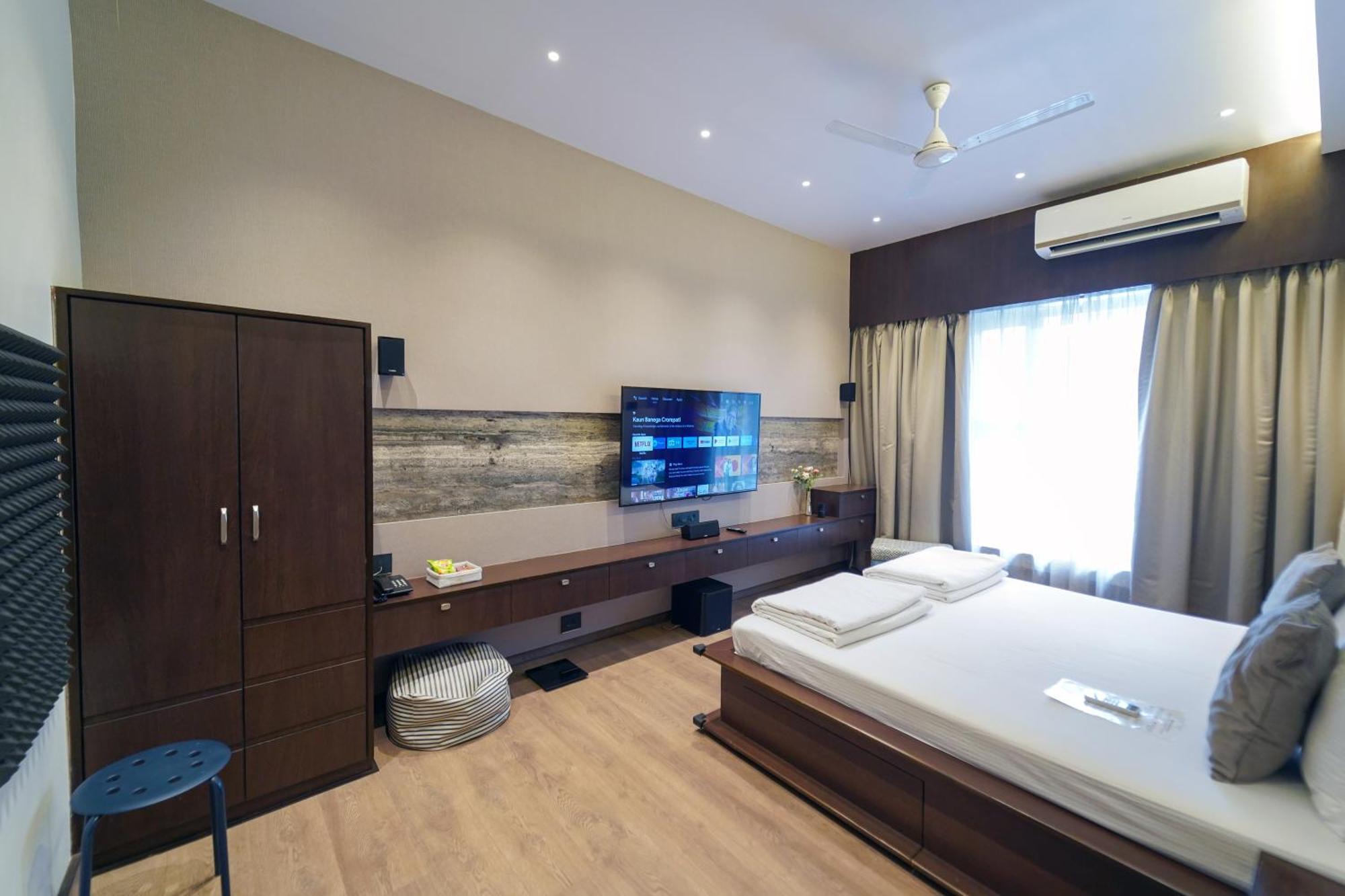 Central Bed & Breakfast Bed & Breakfast 3*
